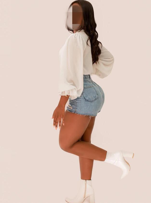 643825457: Chica busca chico en Huesca