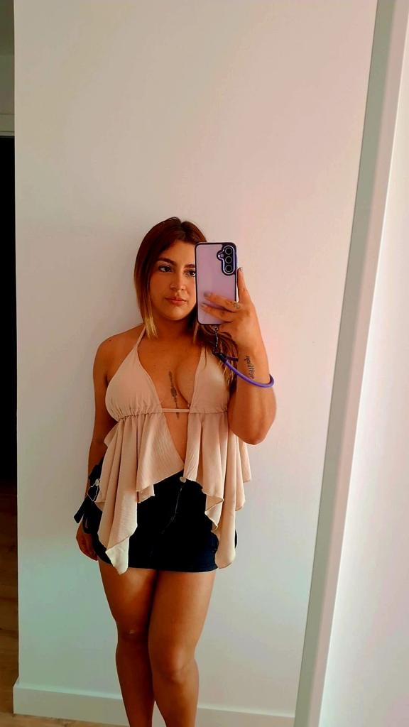 Chica busca chico en Granada: 