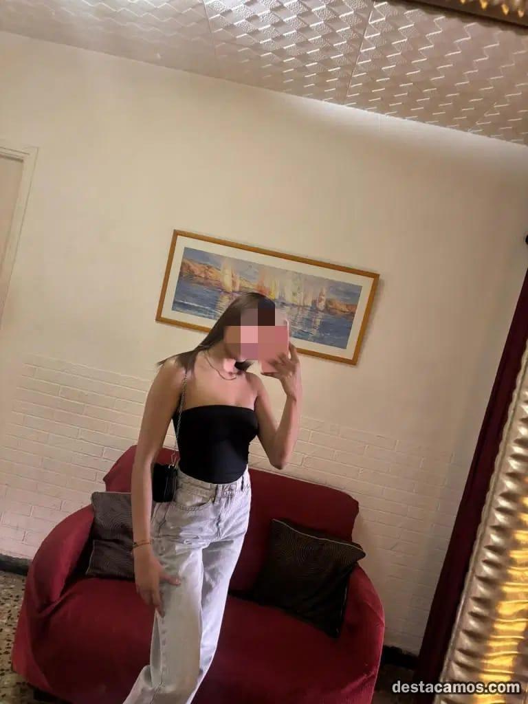 Chica busca chico en Sevilla: 