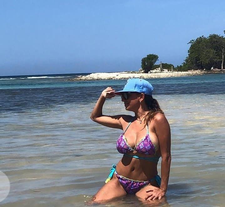 Chica busca chico en Almería: 