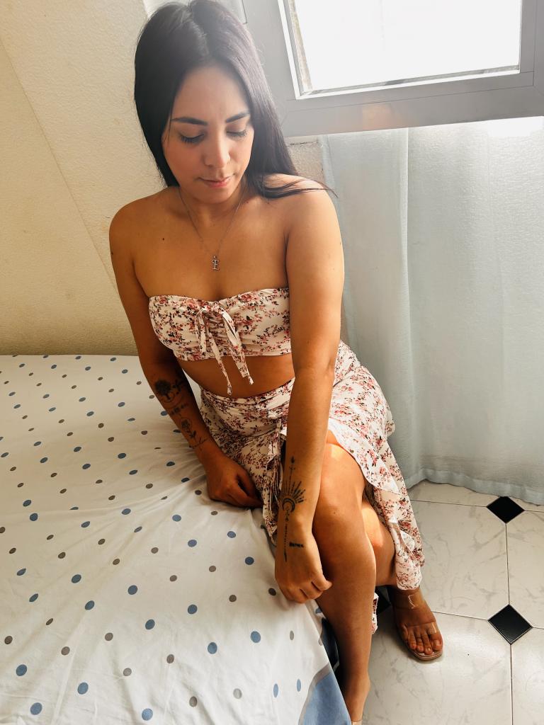 Chica busca chico en Cádiz: 