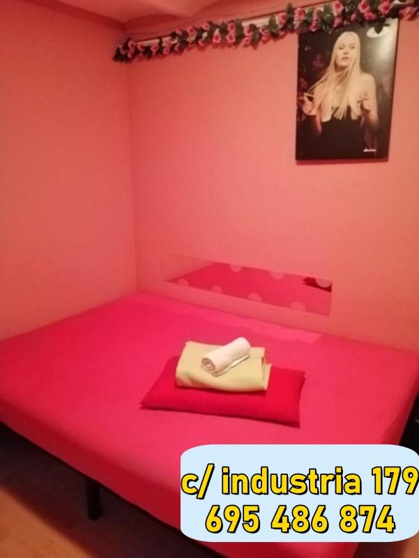 Chica busca chico en Barcelona: 