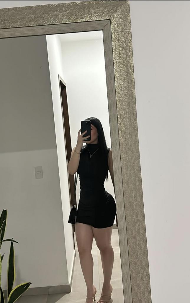 633310598: Chica busca chico en La Coruña