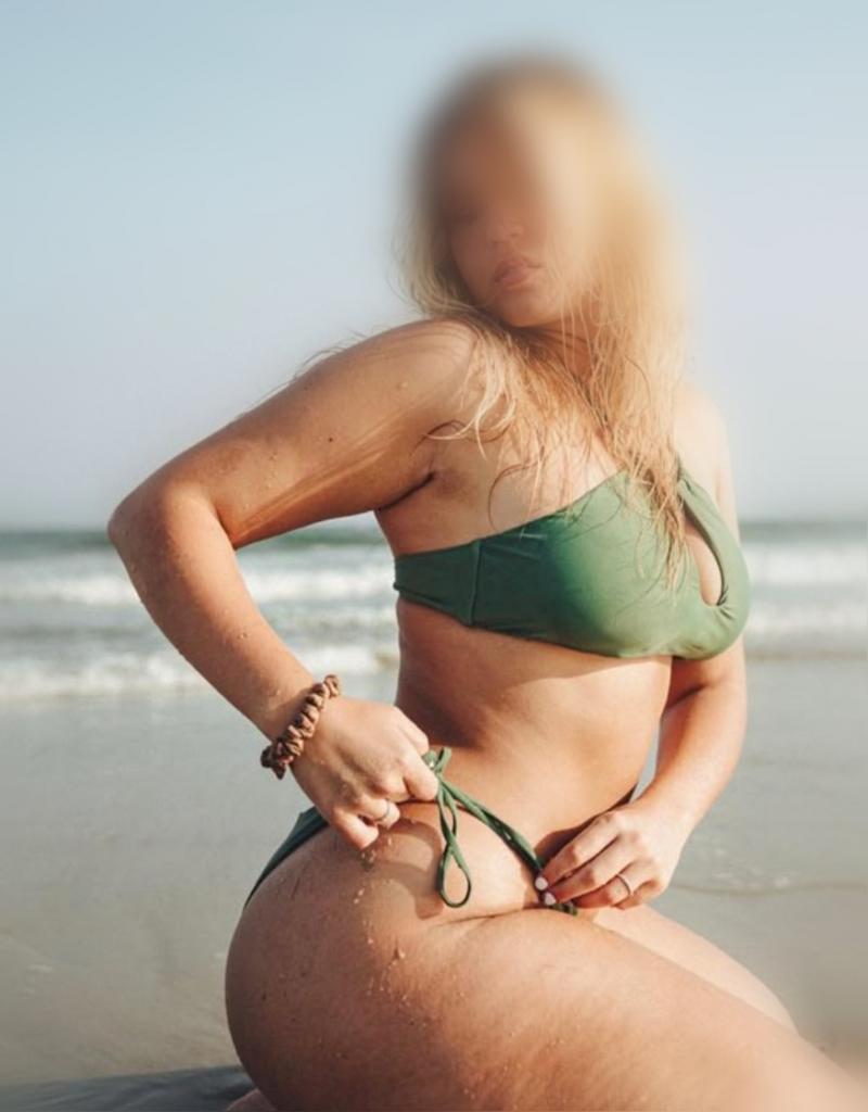 Chica busca chico en Cádiz: 