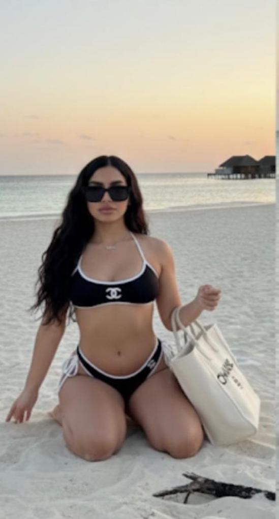 Chica busca chico en Ibiza: 