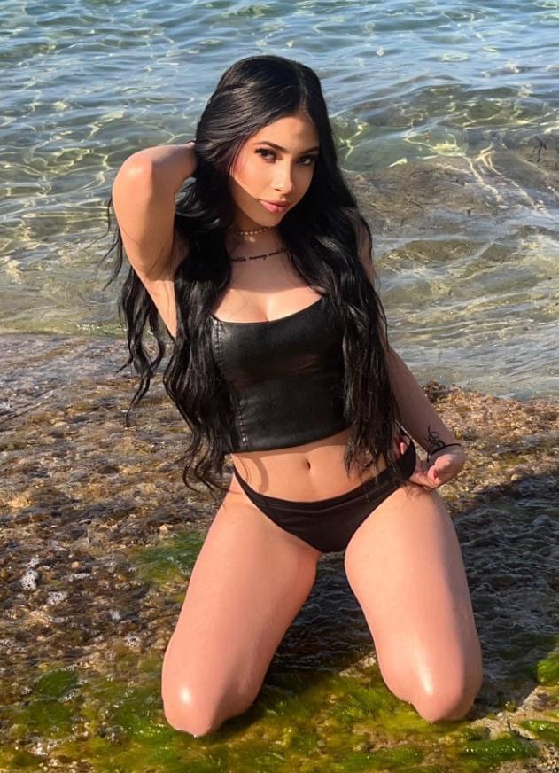 Chica busca chico en Sevilla: 