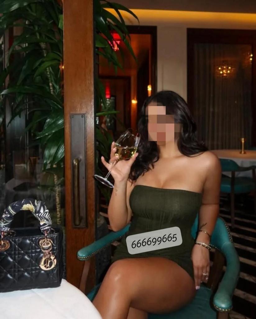 Chica busca chico en Tenerife: 