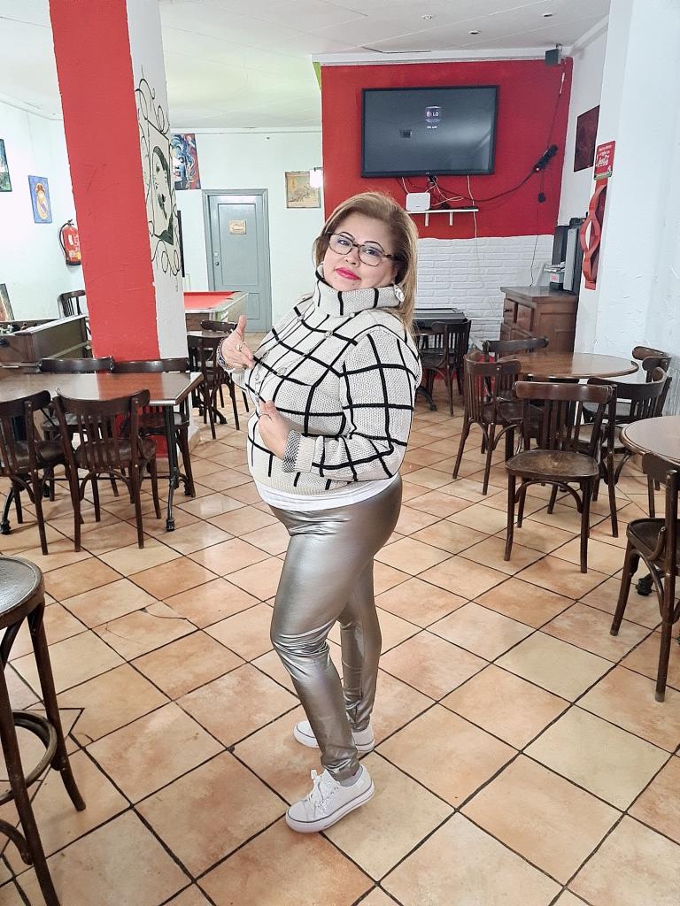 Chica busca chico en La Rioja: 