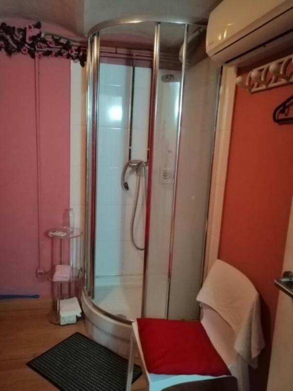 695486874: Chica busca chico en Barcelona