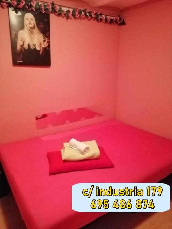 Chica busca chico en Barcelona: 