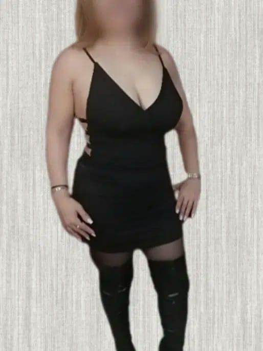 643298576: Chica busca chico en Málaga