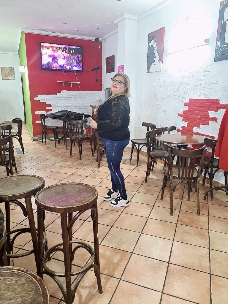 Chica busca chico en La Rioja: 
