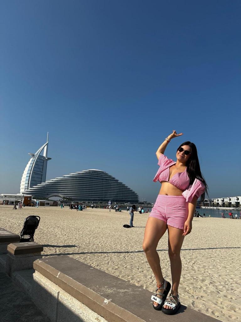 Chica busca chico en Almería: 