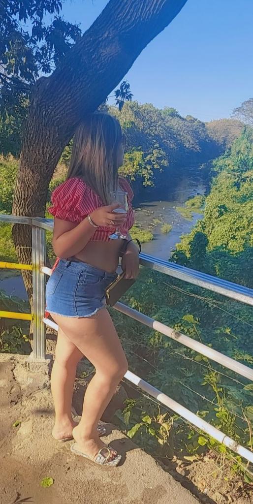 Chica busca chico en Tarragona: Chica busca chico