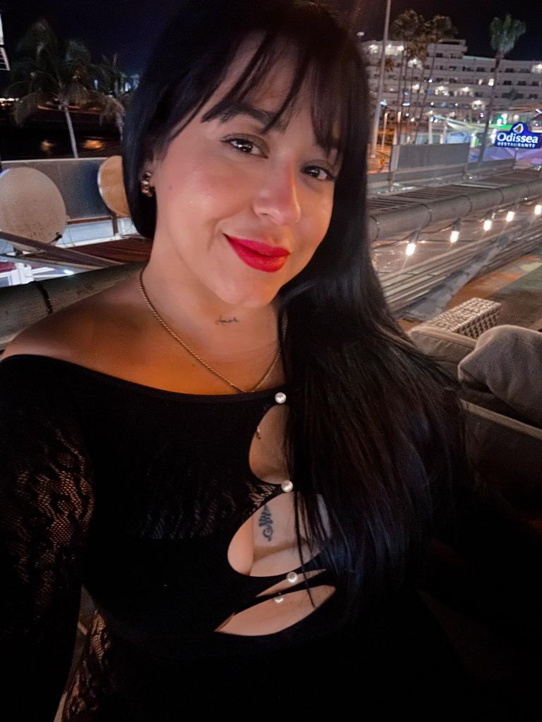 Chica busca chico en Tenerife: 
