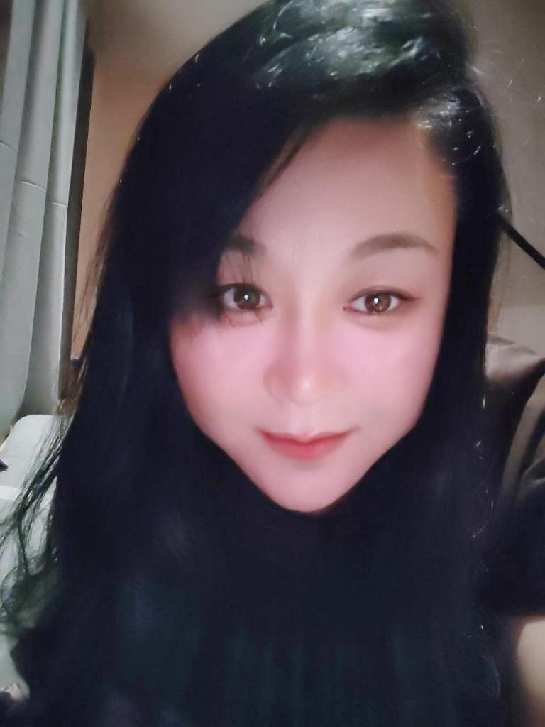 651876585: Chica busca chico en Barcelona