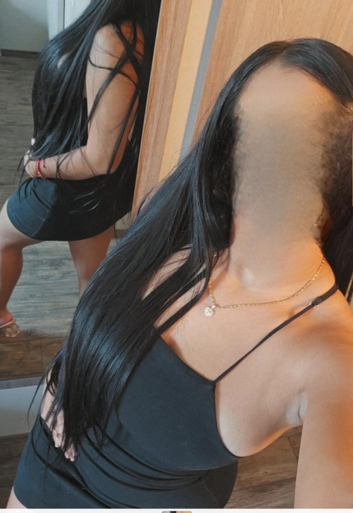 674522454: Chica busca chico en Barcelona