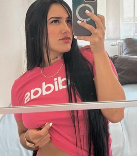 Chica busca chico en Huelva: 