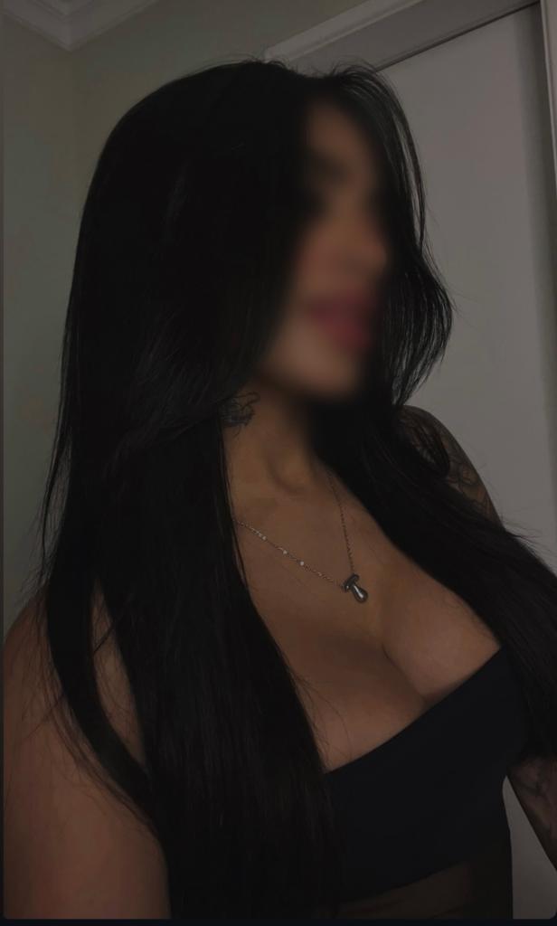 Chica busca chico en Zaragoza: Chica busca chico