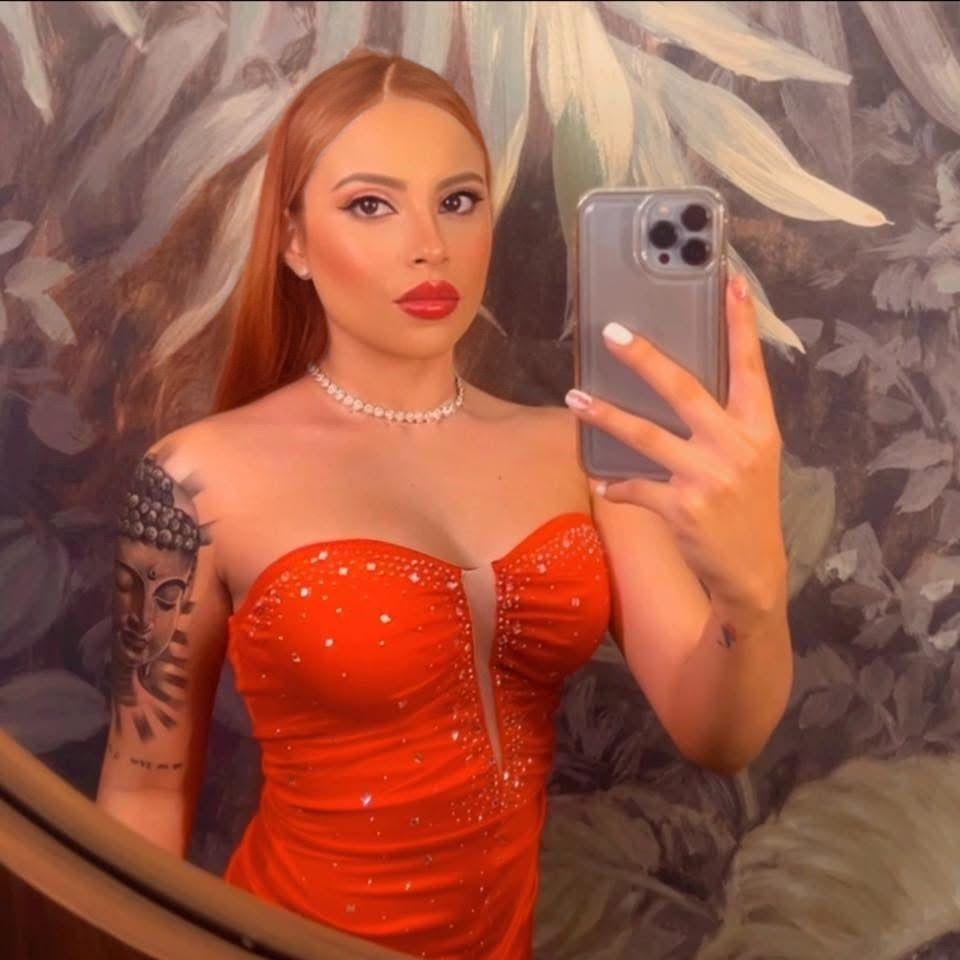 647393530: Chica busca chico en Málaga