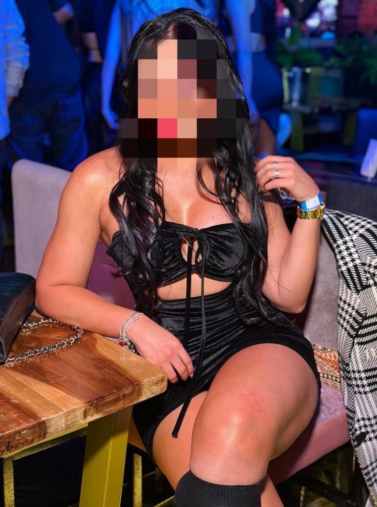 Chica busca chico en Barcelona: 