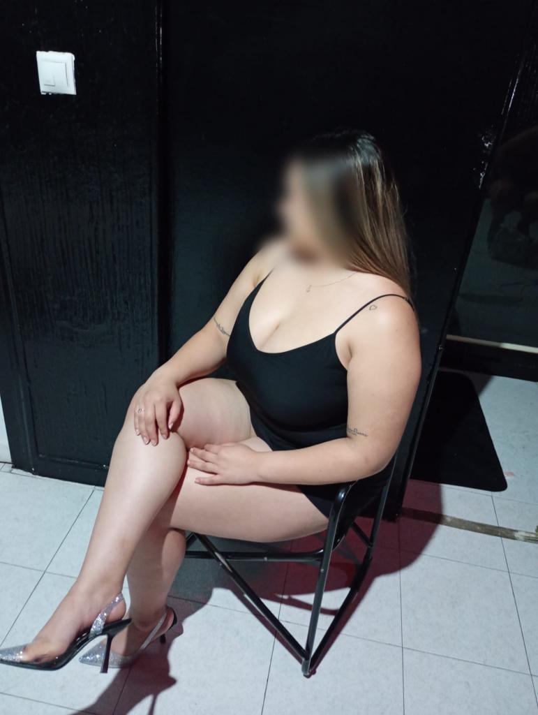 612236271: Chica busca chico en Madrid