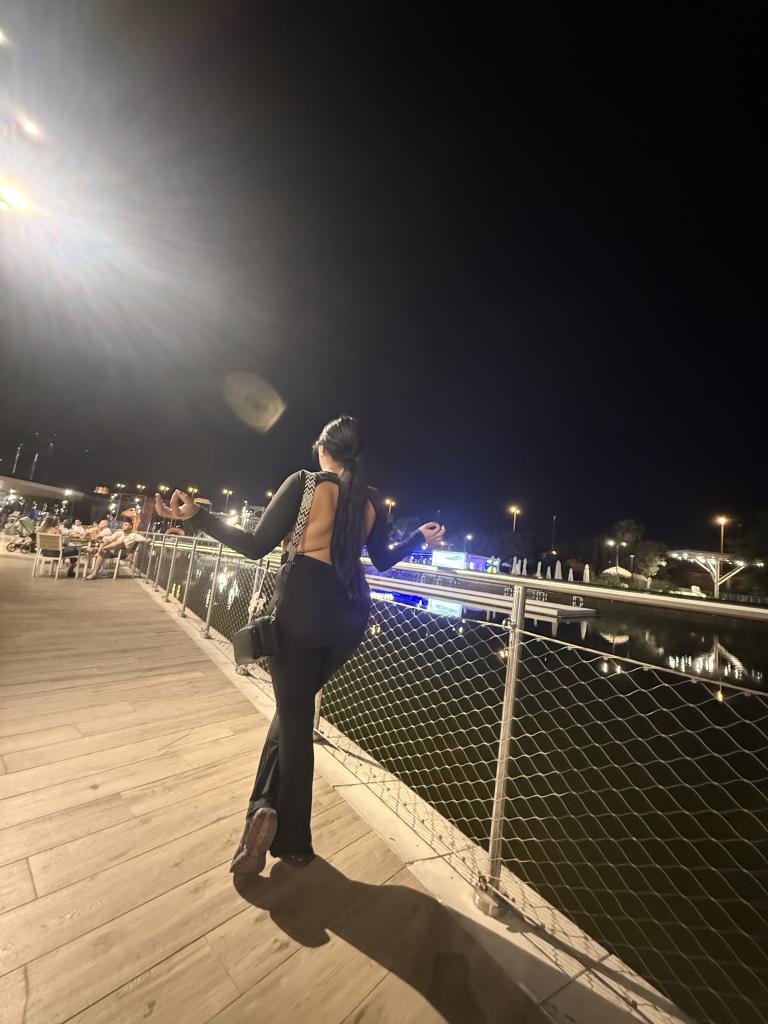 Chica busca chico en Sevilla: 