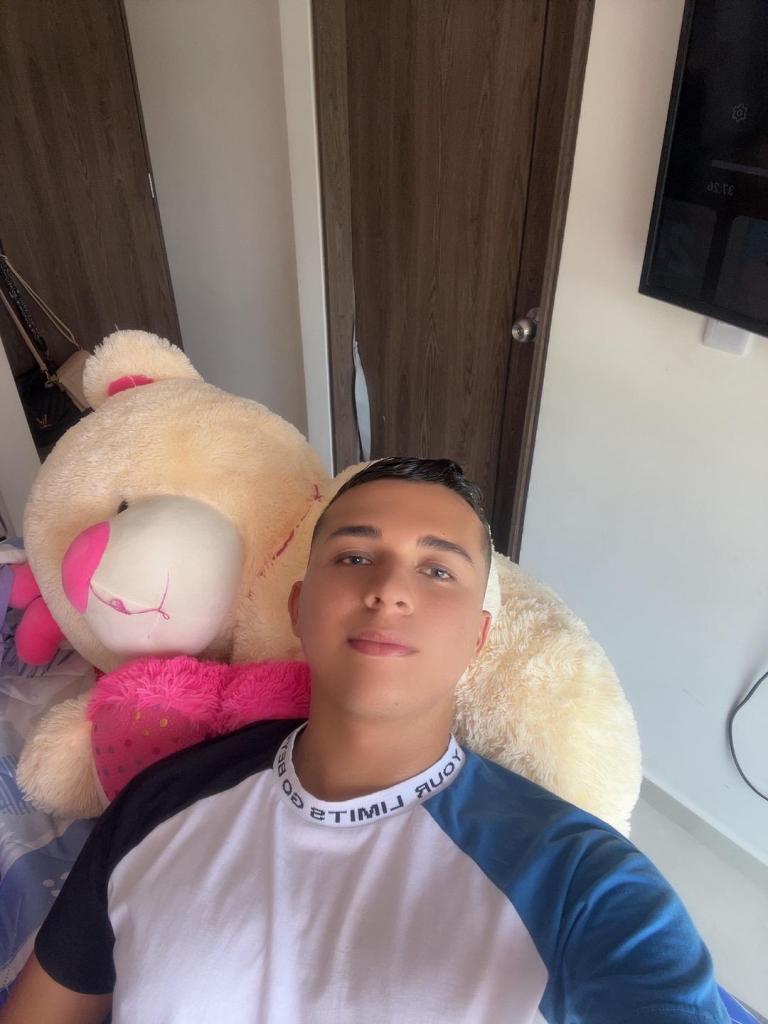 Chico busca chica en Alicante: 