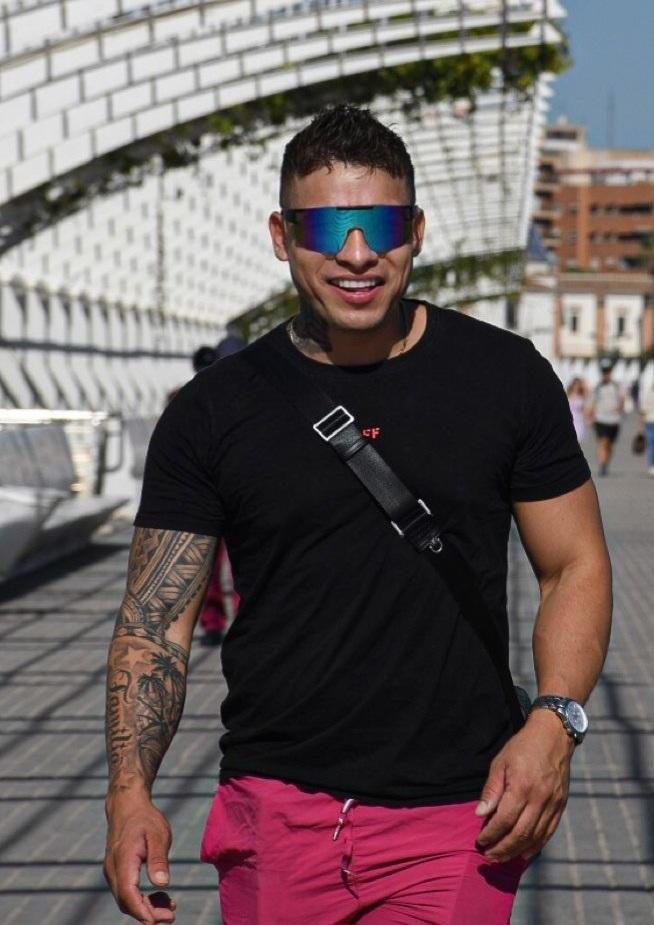 Chico busca chica en Valencia: 
