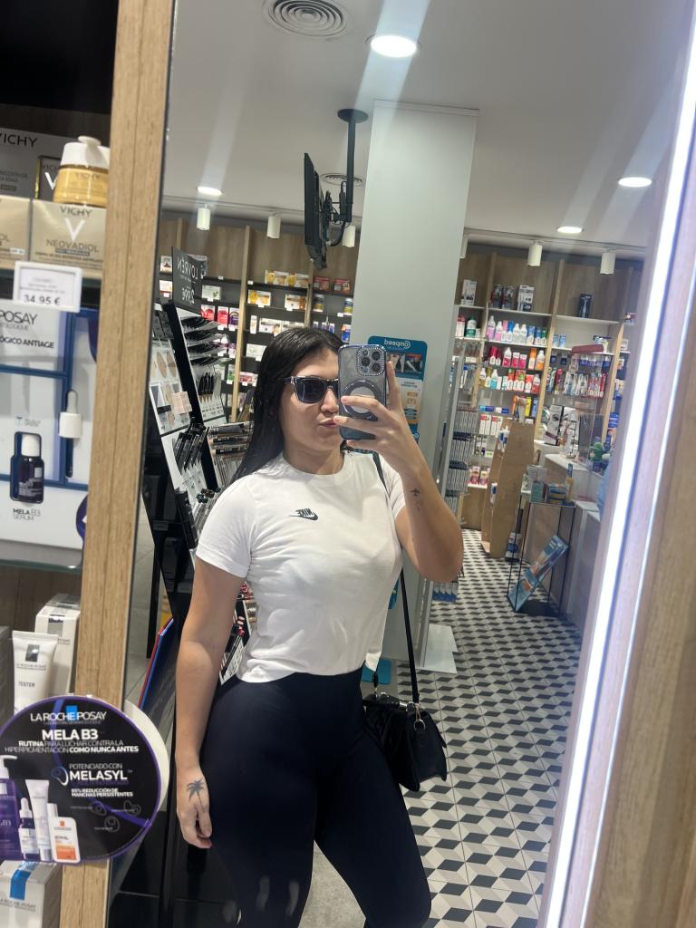 Chica busca chico en Sevilla: 
