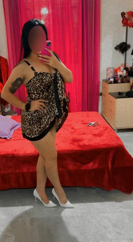 Chica busca chico en Granada: 