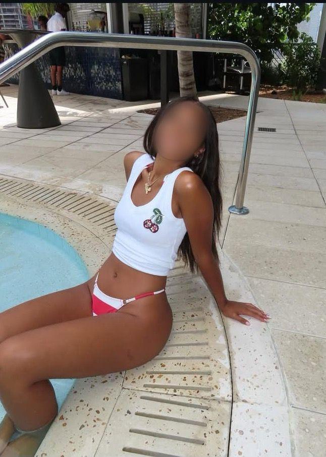 Chica busca chico en La Coruña: 