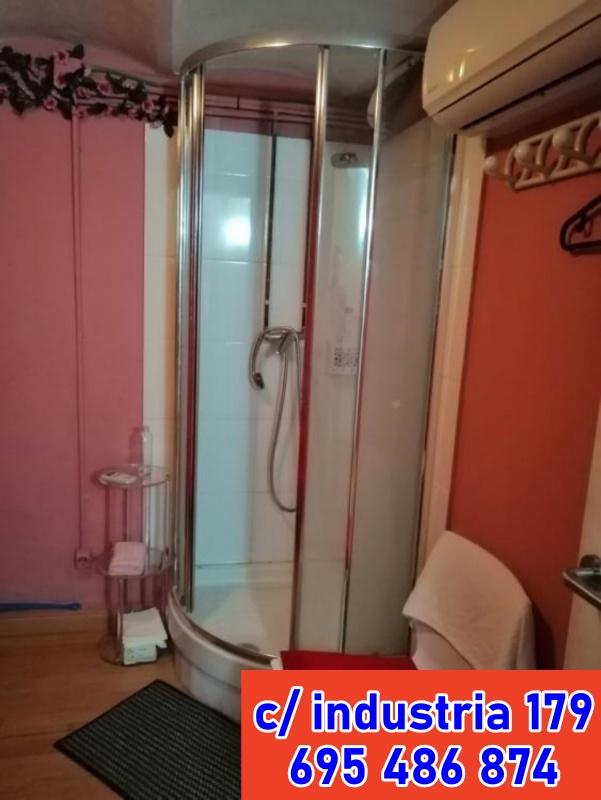 Chica busca chico en Barcelona: 