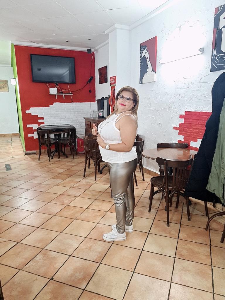 Chica busca chico en La Rioja: 