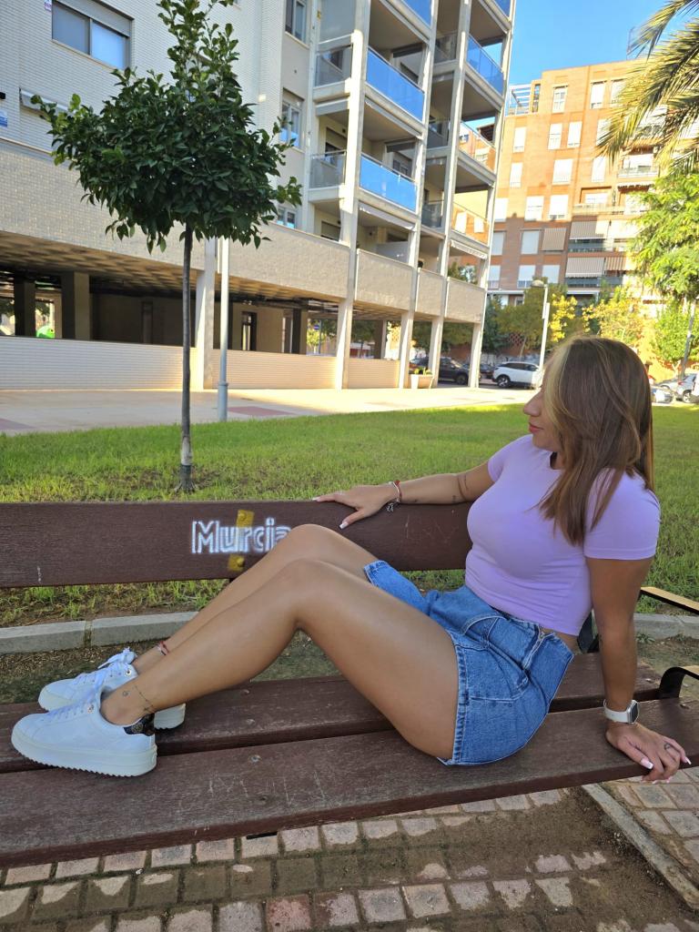 Chica busca chico en Murcia: 