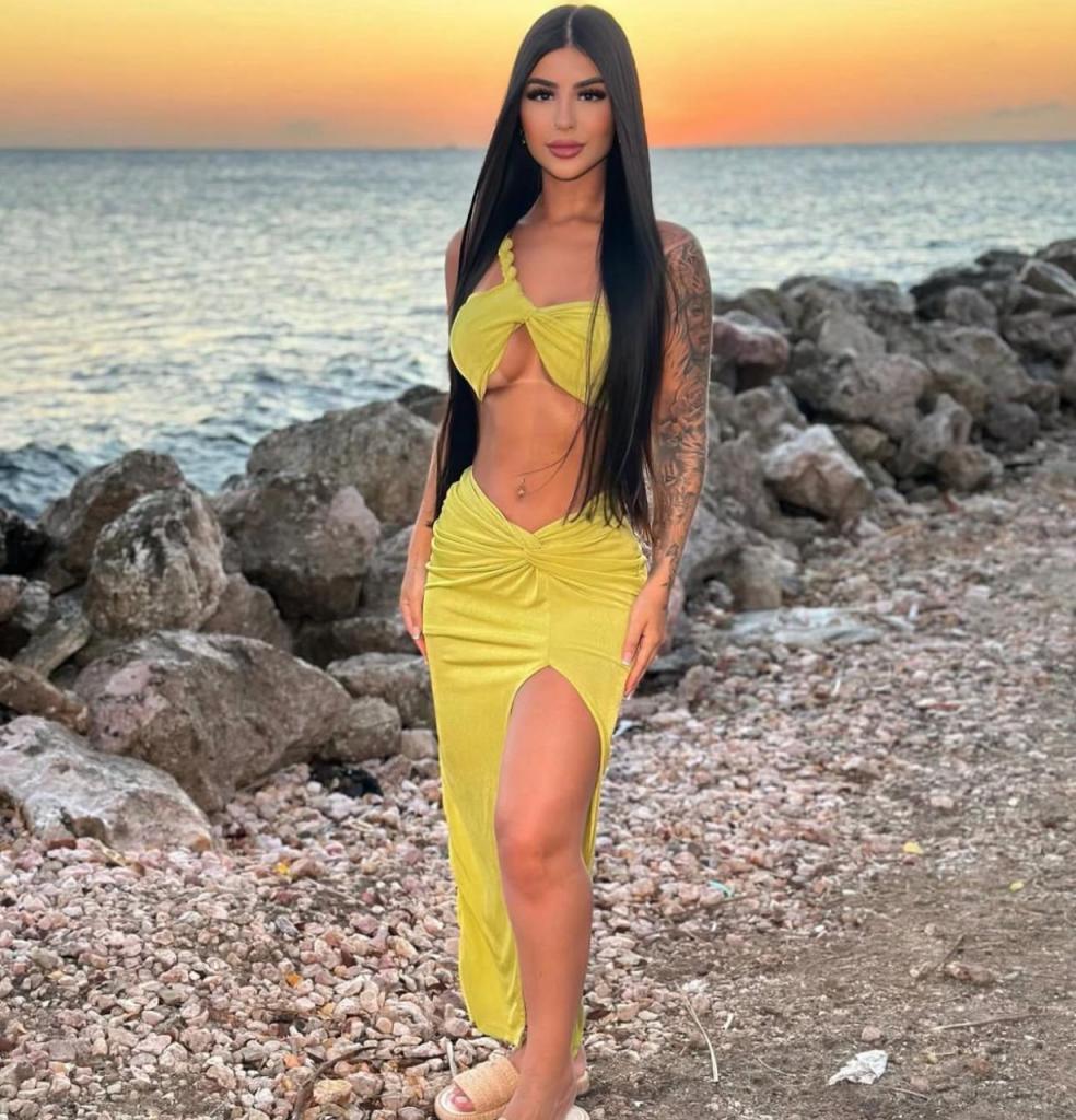 Chica busca chico en Tenerife: 