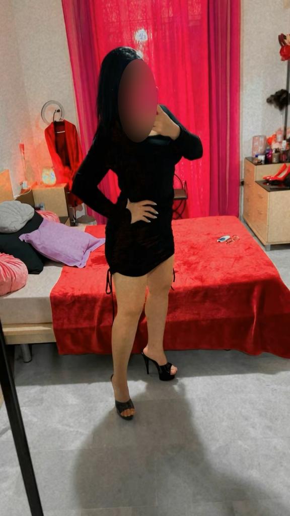 Chica busca chico en Granada: 