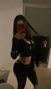 664370528: Chica busca chico en Málaga