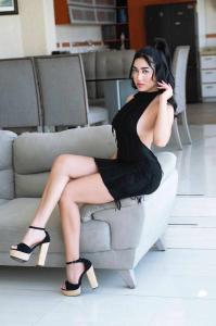 669590464: Chica busca chico en Málaga