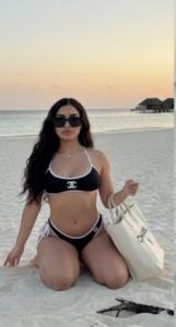 633376860: Chica busca chico en Ibiza