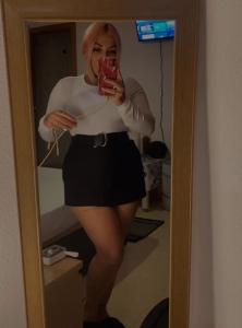 671210403: Chica busca chico en Valencia