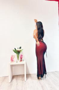 661168341: Chica busca chico en Mallorca