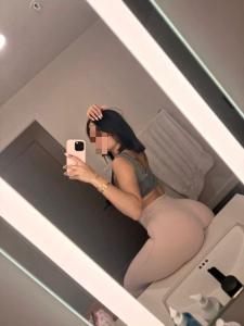 642474056: Chica busca chico en Málaga