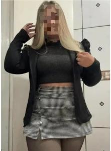 613930833: Chica busca chico en Lugo