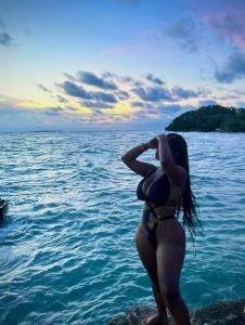 613947998: Chica busca chico en La Coruña