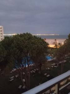 685810215: Chica busca chico en Cádiz