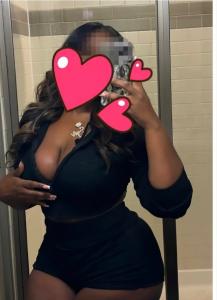 643915467: Chica busca chico en León