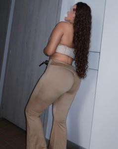 678572129: Chica busca chico en Málaga