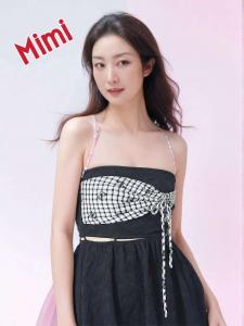 669547079: Chica busca chico en Gerona