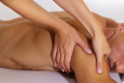 631056225: Chica busca chico en Barcelona